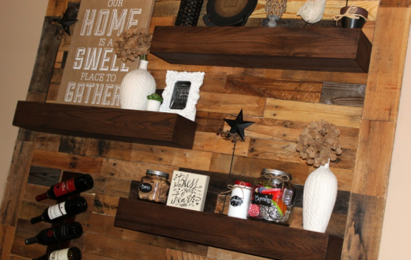 Rak Dinding dengan Papan Palet Bekas